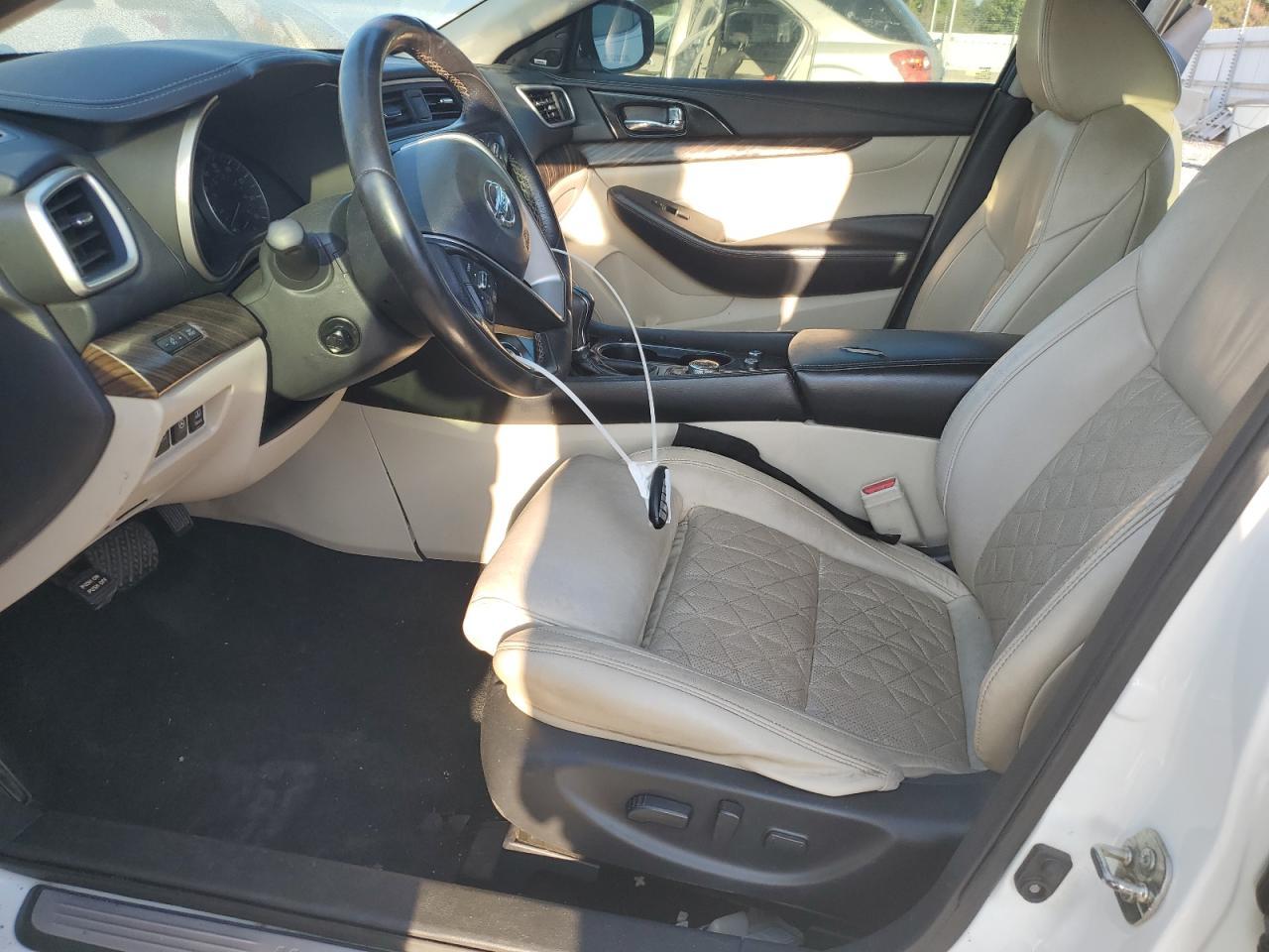 2017 NISSAN Maxima