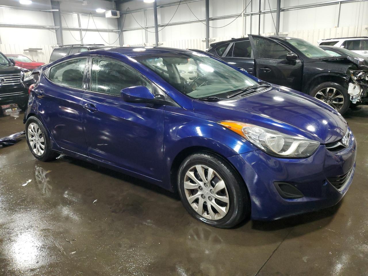 2012 HYUNDAI ELANTRA
