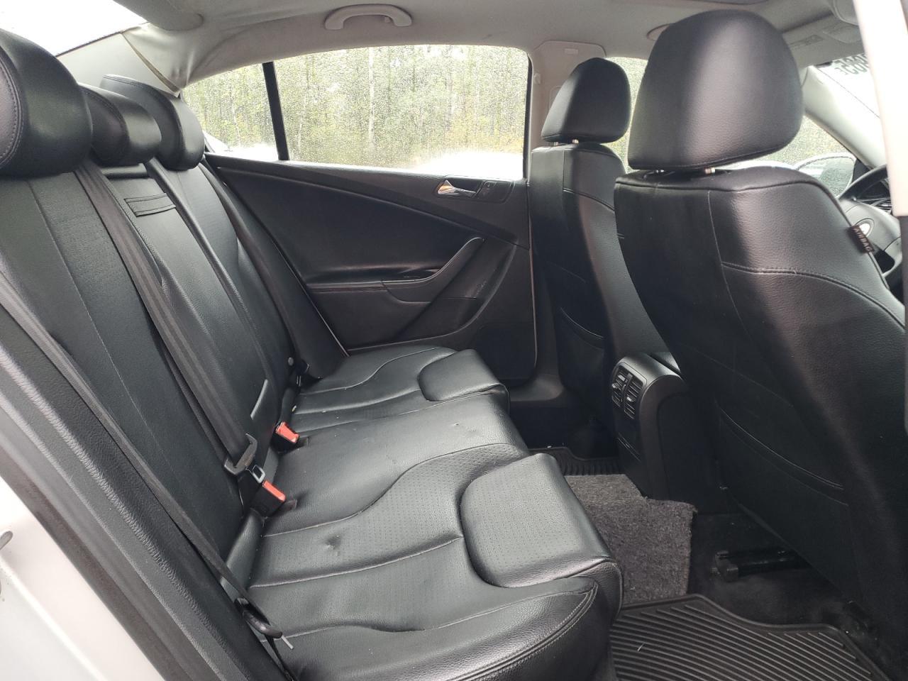 2007 VOLKSWAGEN Passat