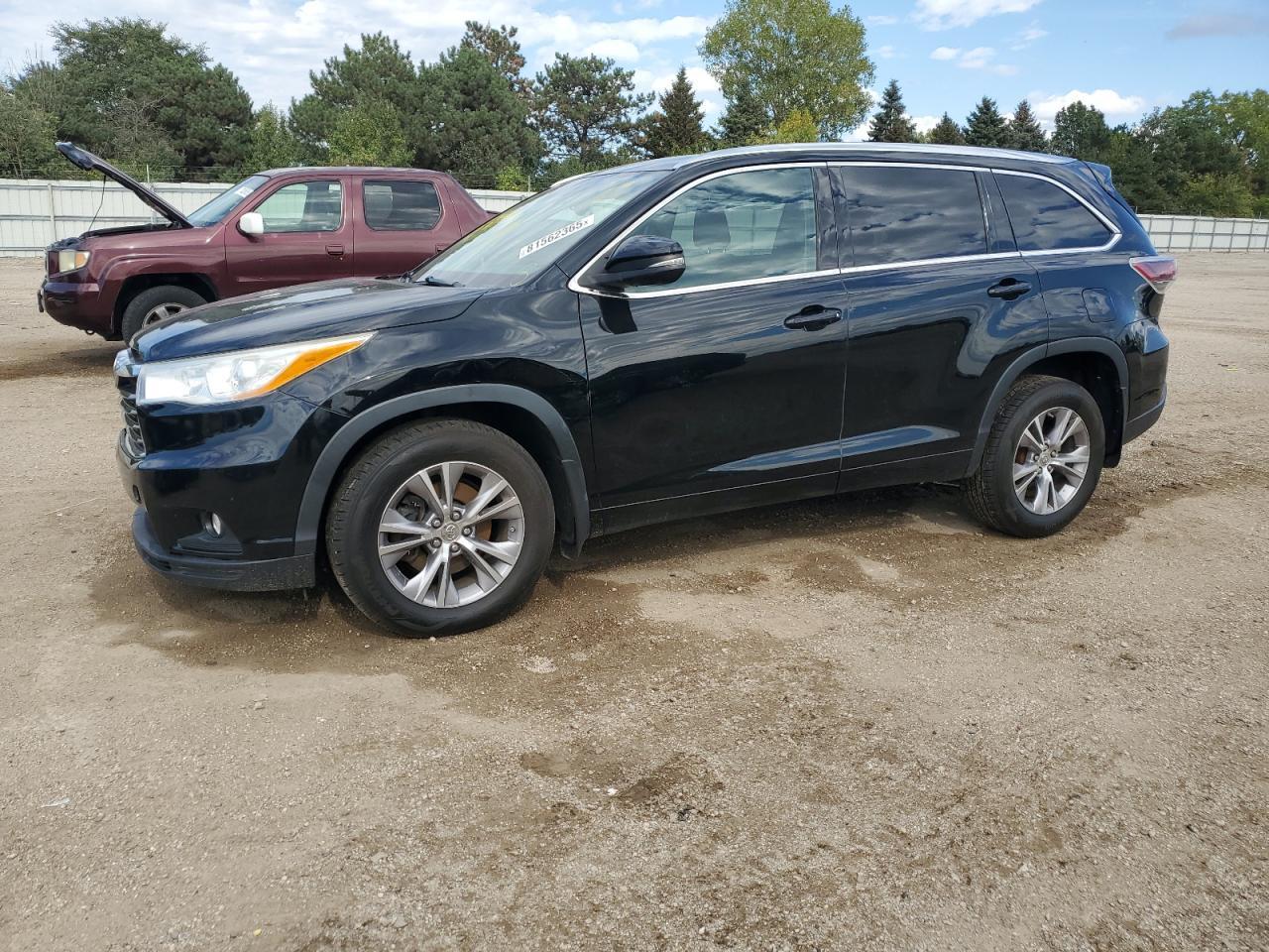 2014 TOYOTA HIGHLANDER