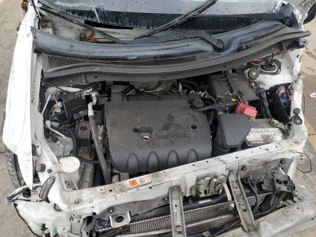 2015 MITSUBISHI outlander