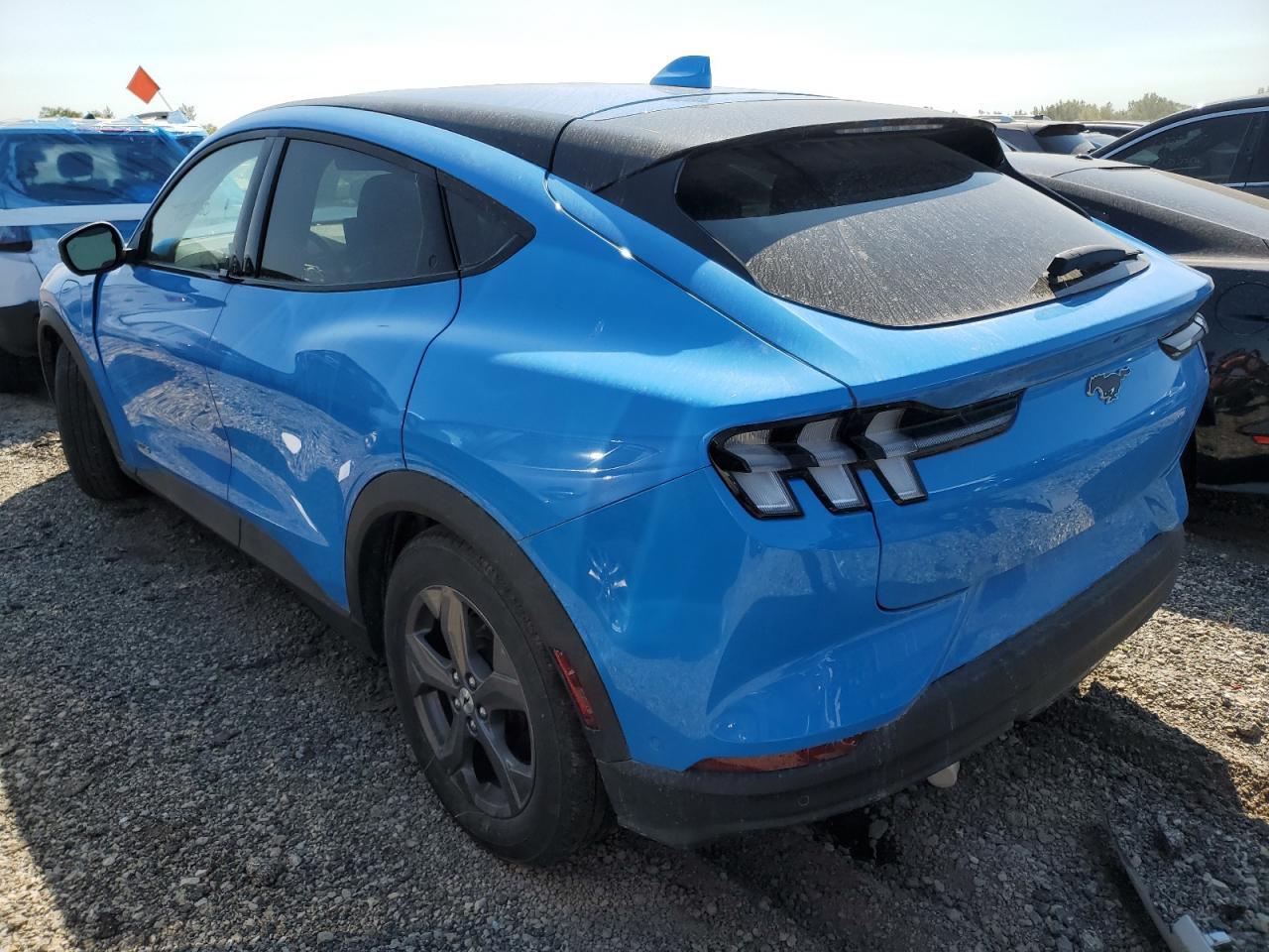 2022 FORD Mustang Mach-E