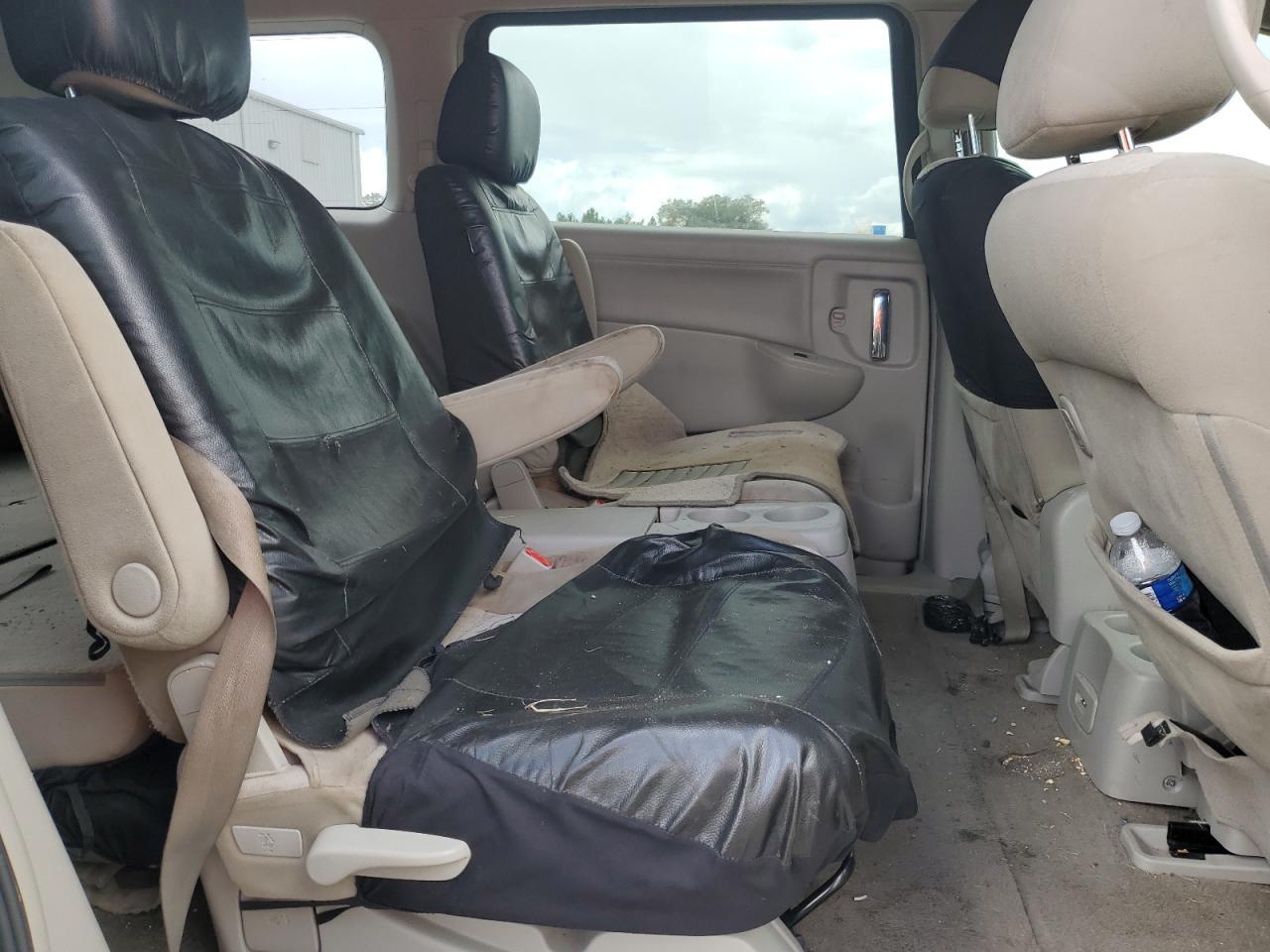2016 NISSAN Quest