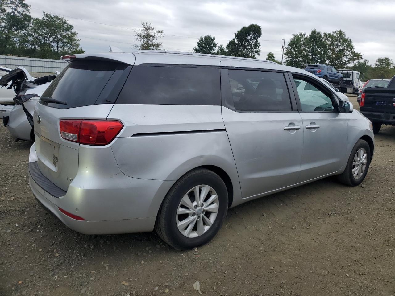 2017 KIA SEDONA