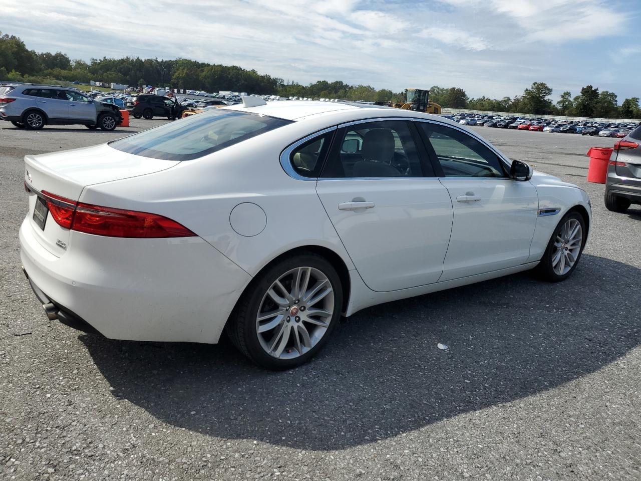 2016 JAGUAR XF