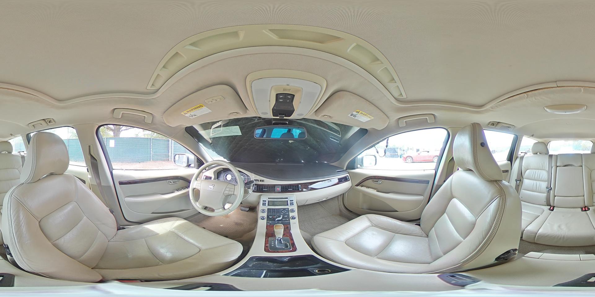 2008 VOLVO XC70