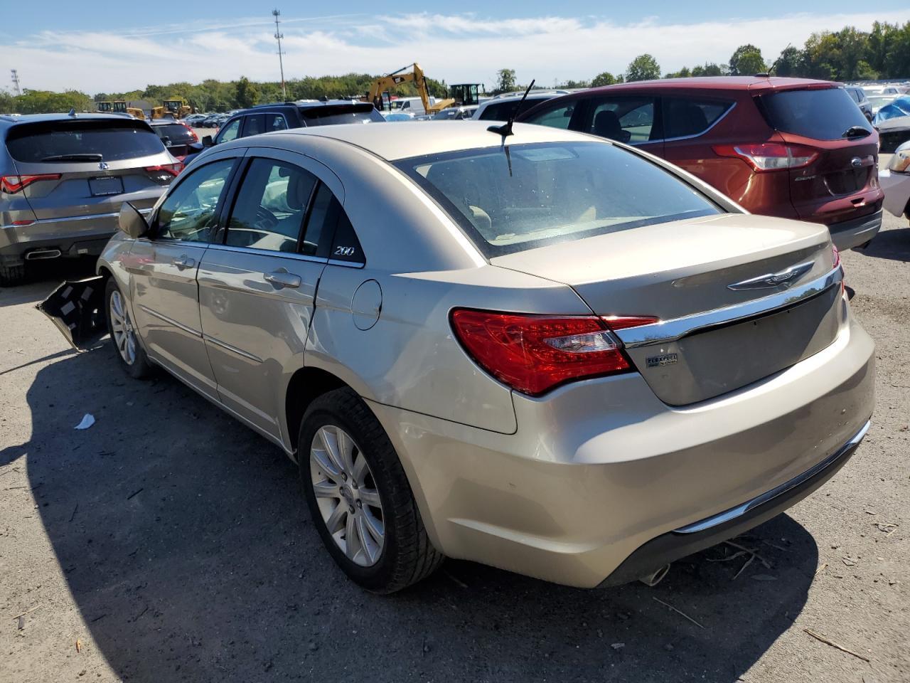 2013 CHRYSLER 200