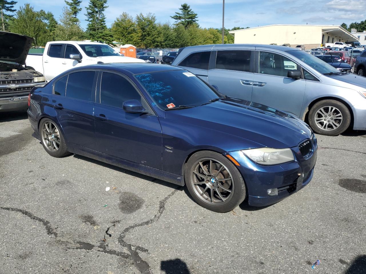 2011 BMW 3 SERIES
