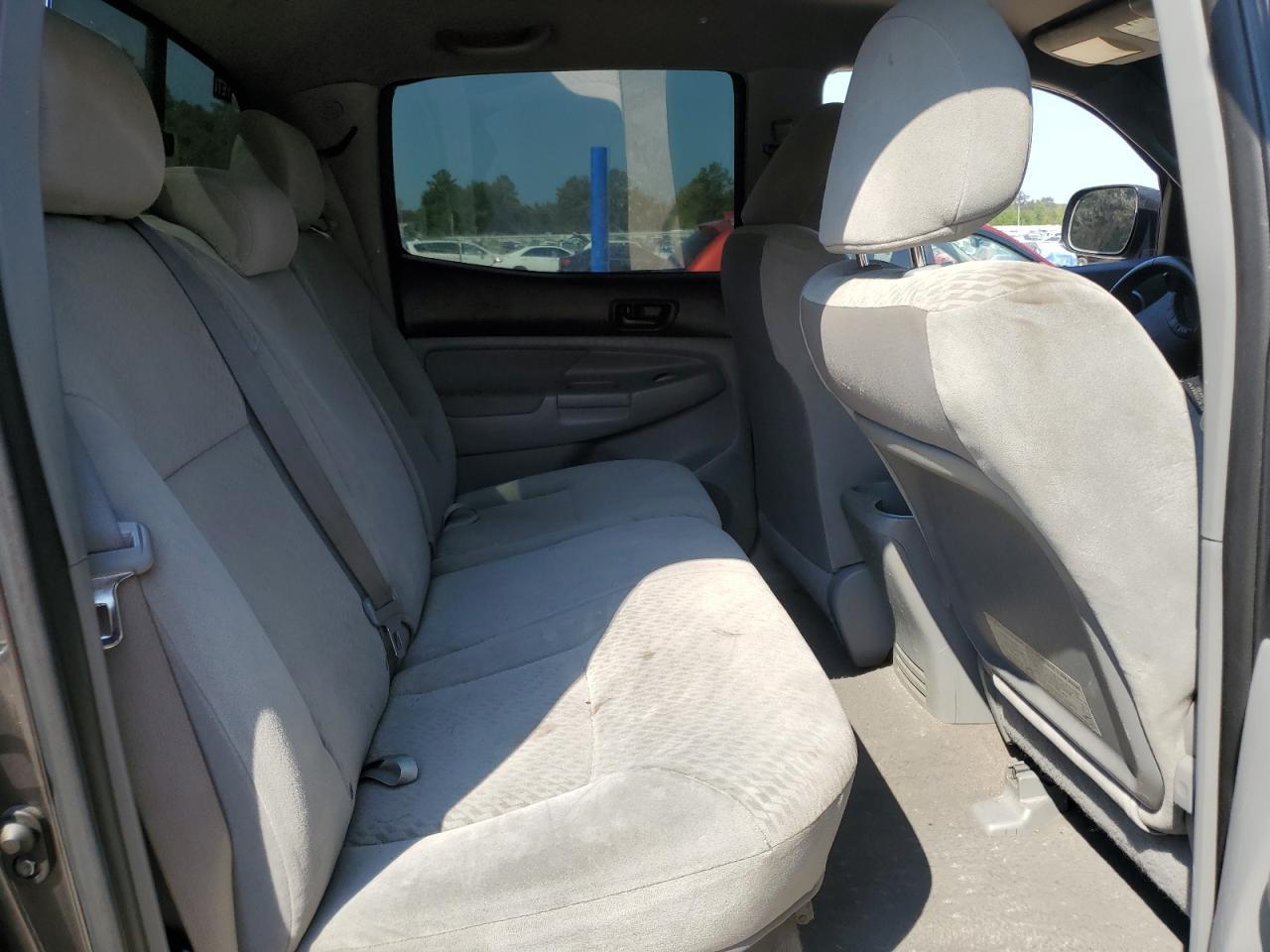2011 TOYOTA TACOMA