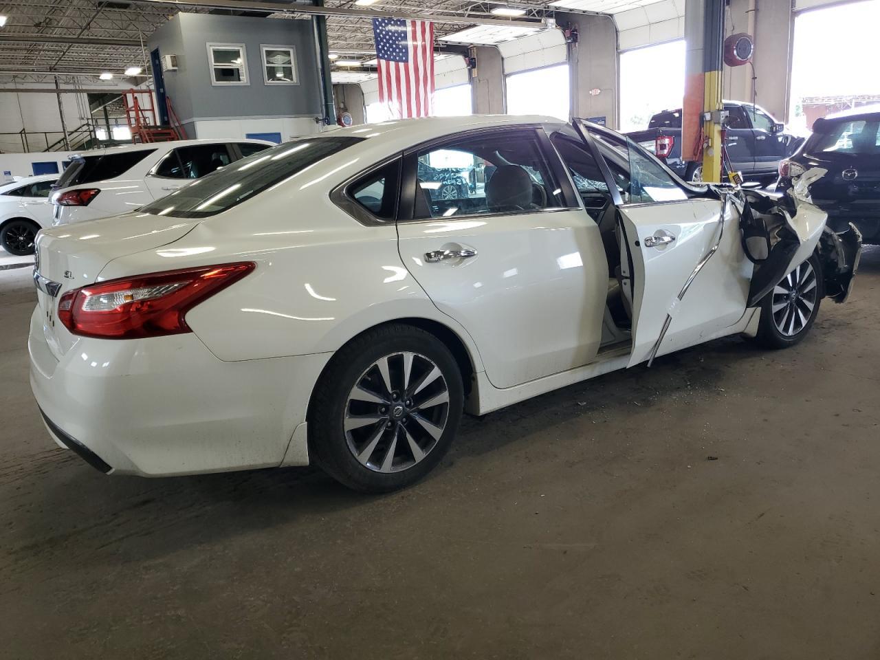 2017 NISSAN ALTIMA