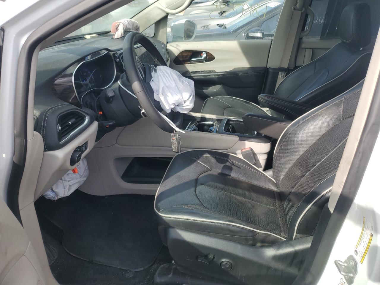 2022 CHRYSLER Pacifica