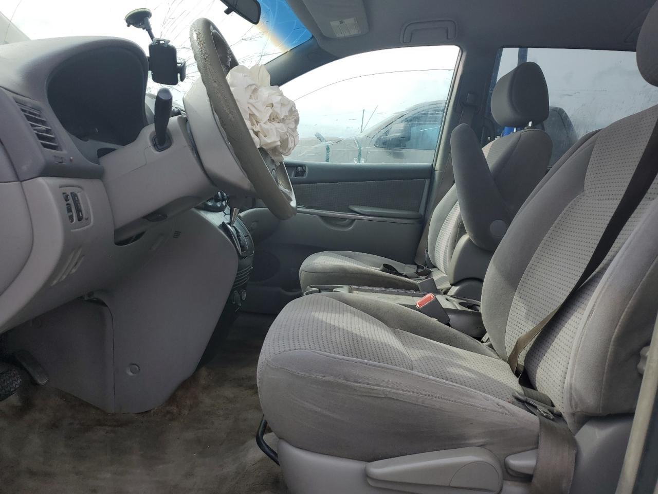 2006 TOYOTA SIENNA