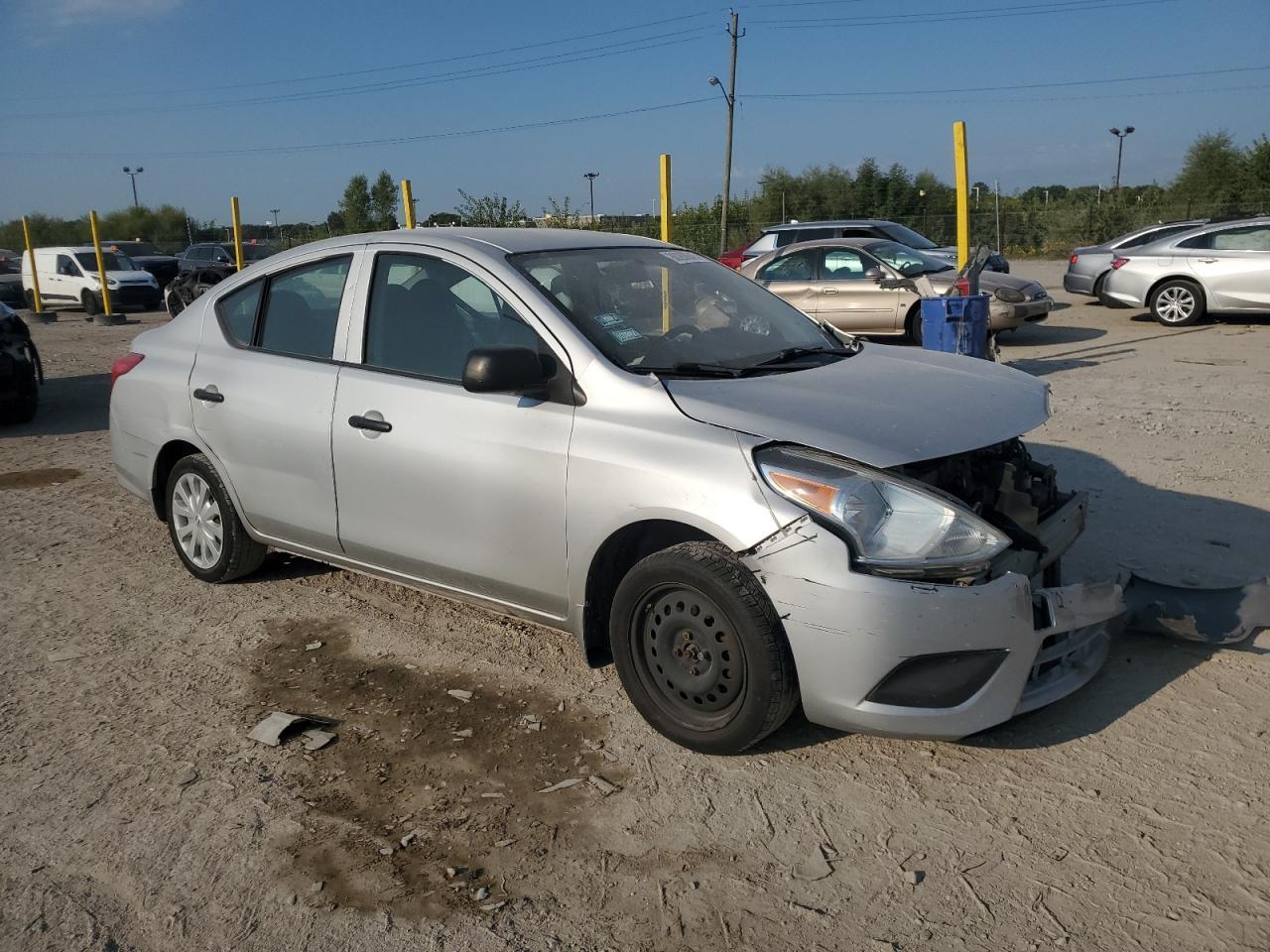 2015 NISSAN VERSA