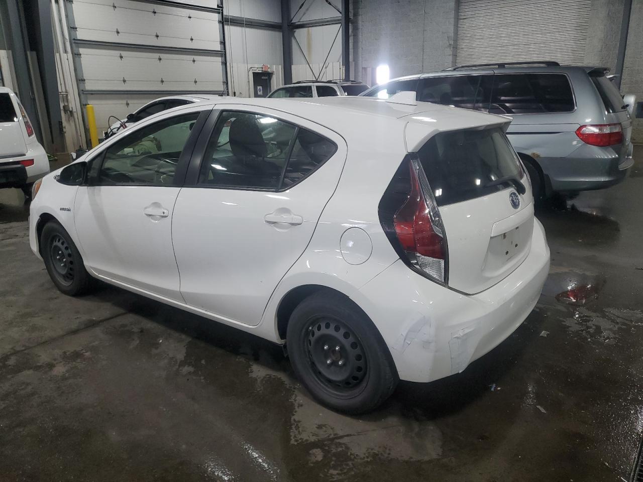 2016 TOYOTA Prius c