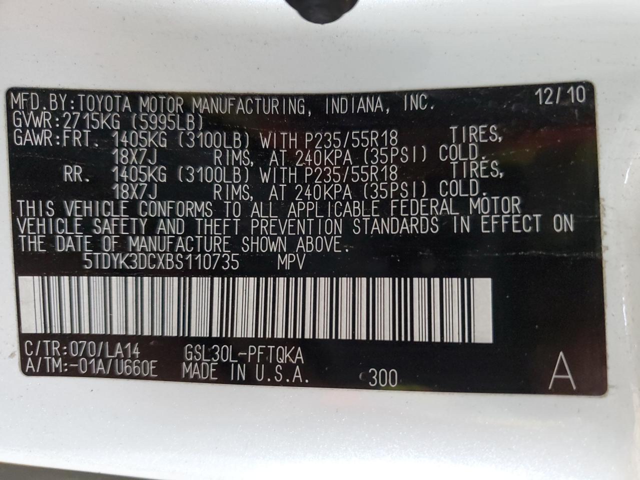 2011 TOYOTA SIENNA