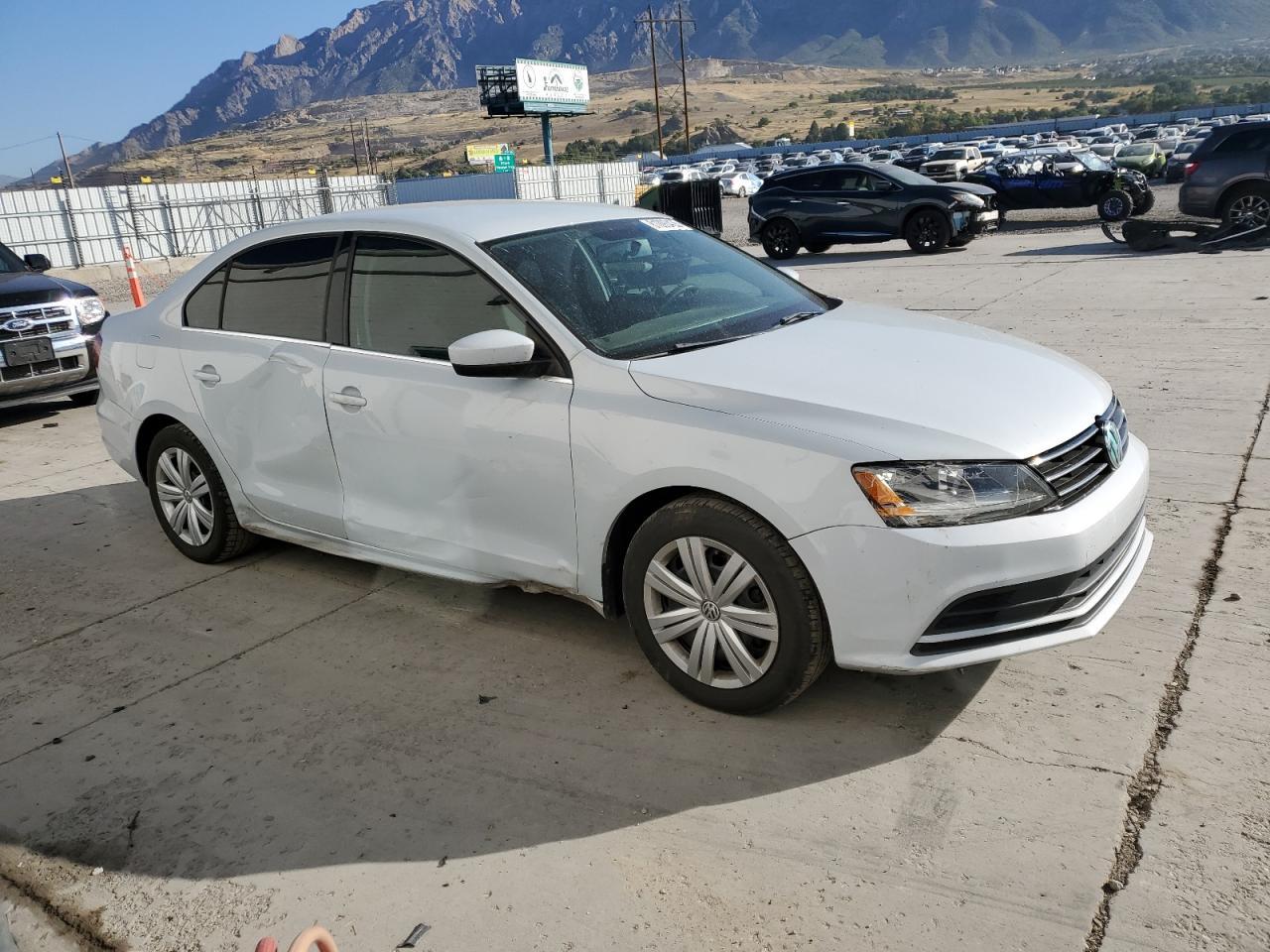 2017 VOLKSWAGEN JETTA