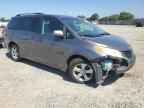 2011 TOYOTA SIENNA