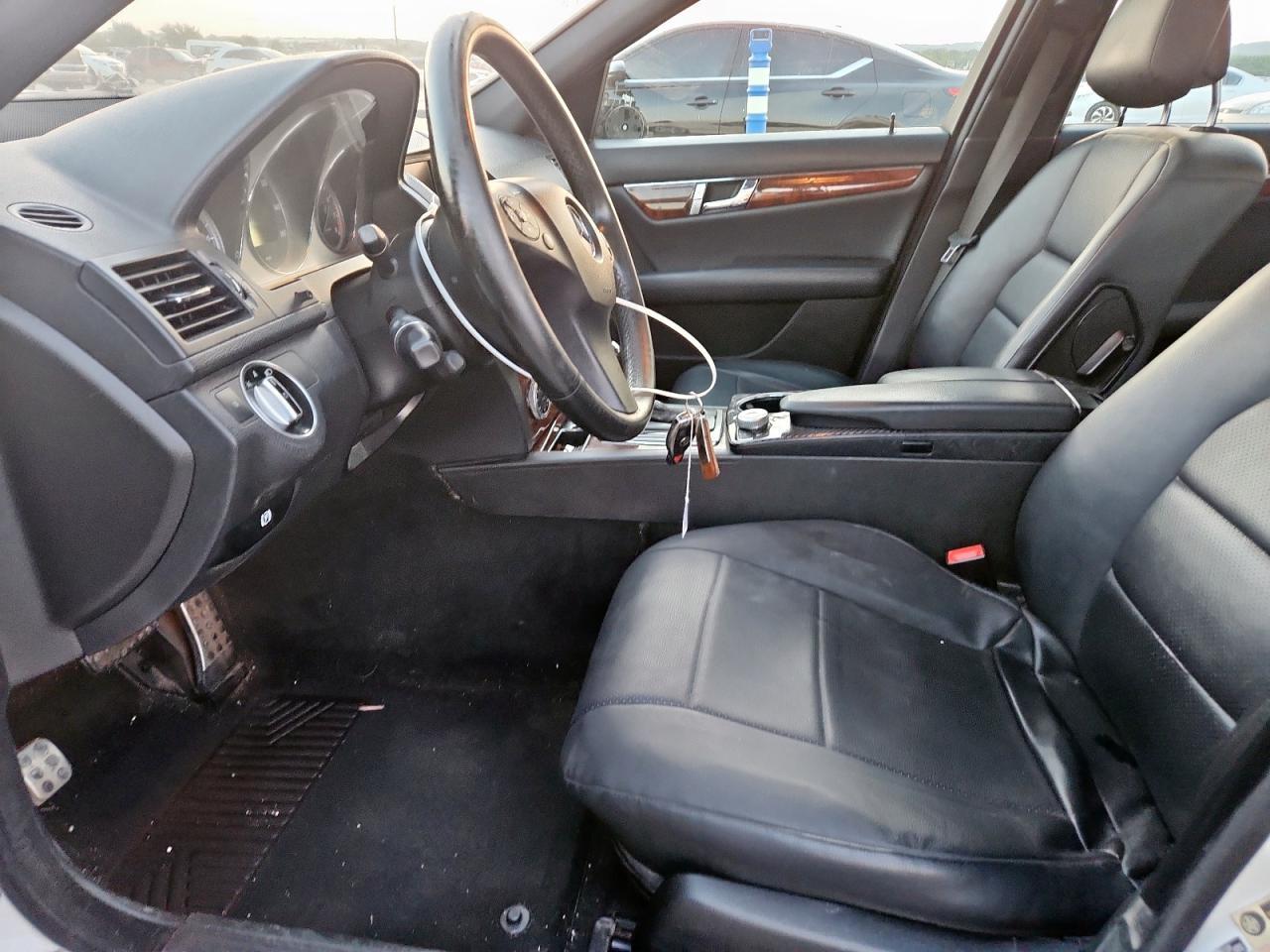 2011 MERCEDES-BENZ C-CLASS