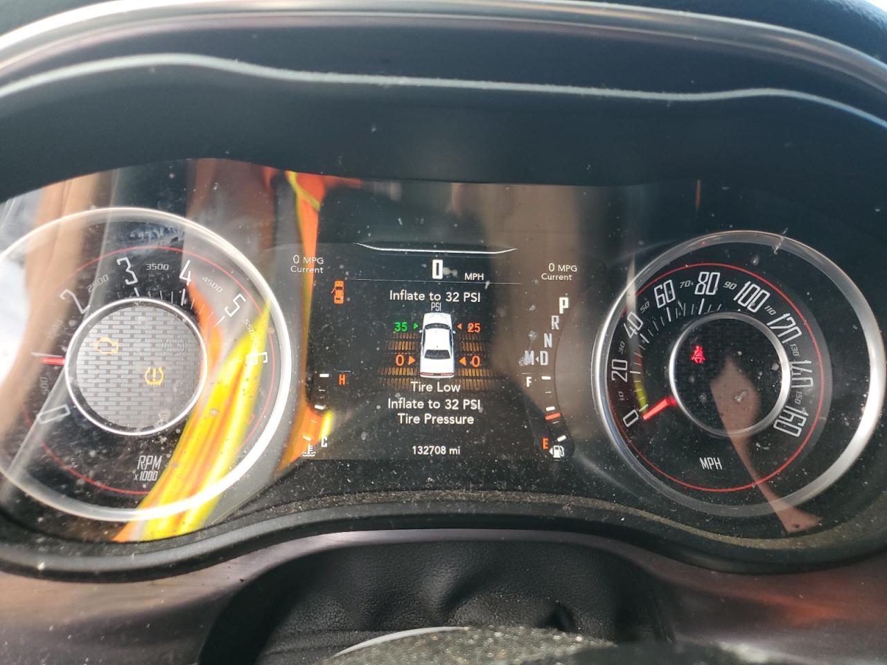 2015 DODGE Challenger