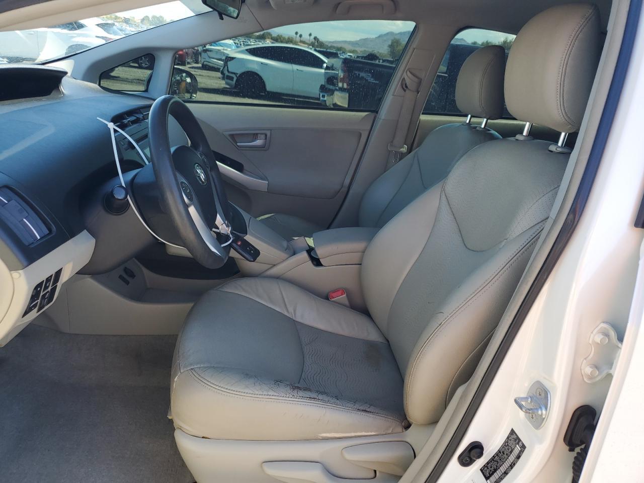 2011 TOYOTA PRIUS