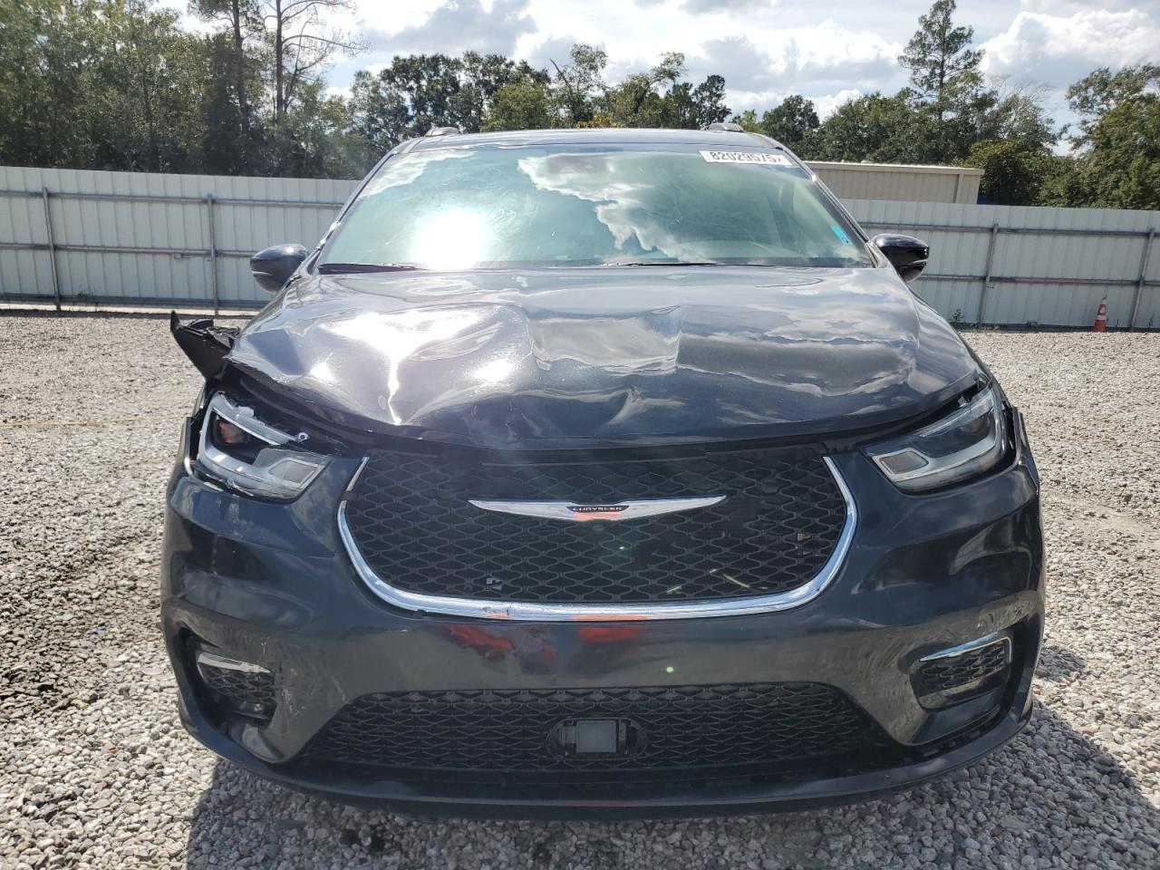 2022 CHRYSLER Pacifica