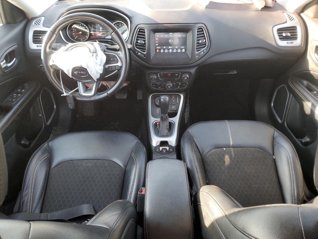 2020 JEEP Compass
