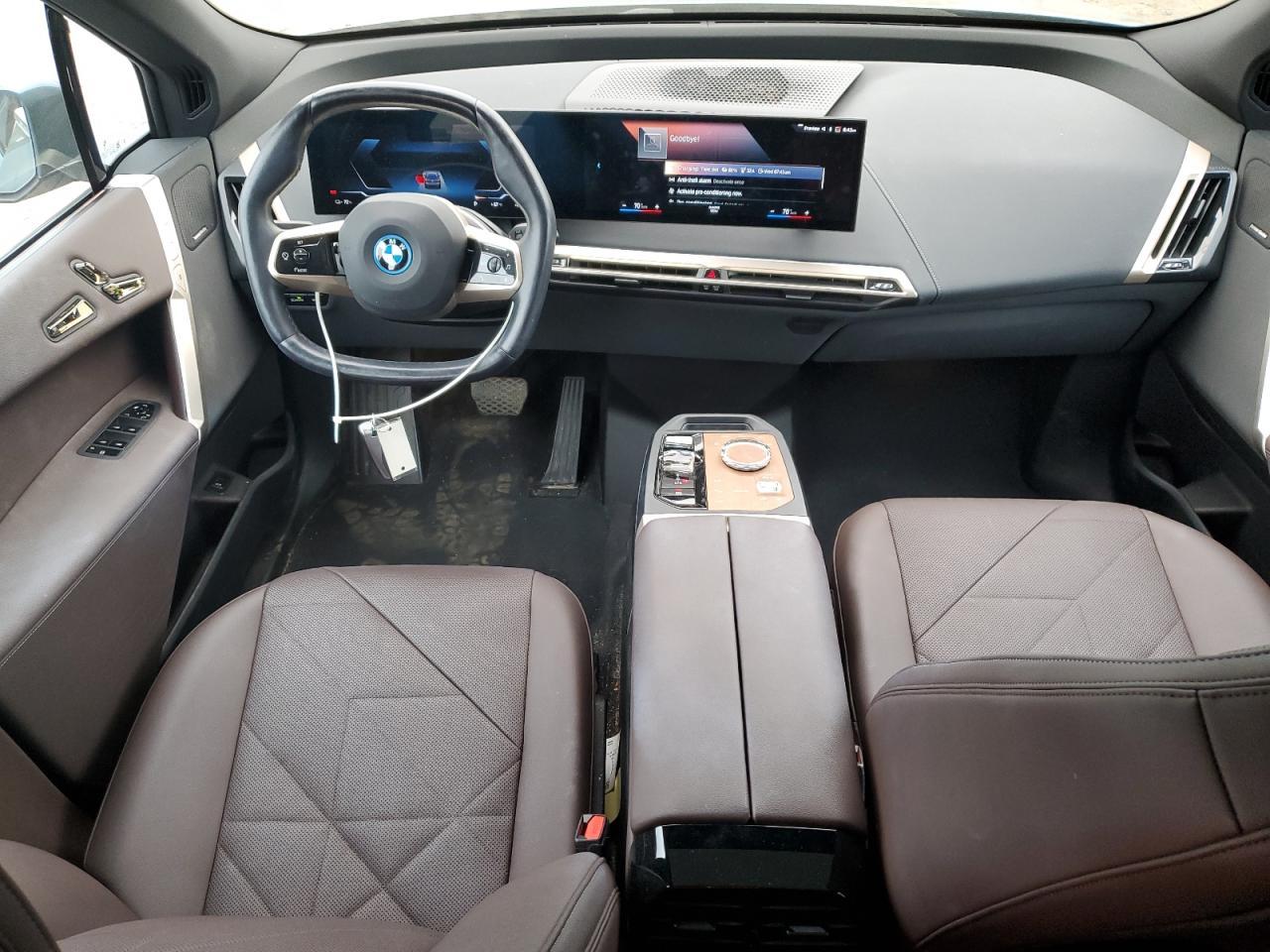 2023 BMW iX