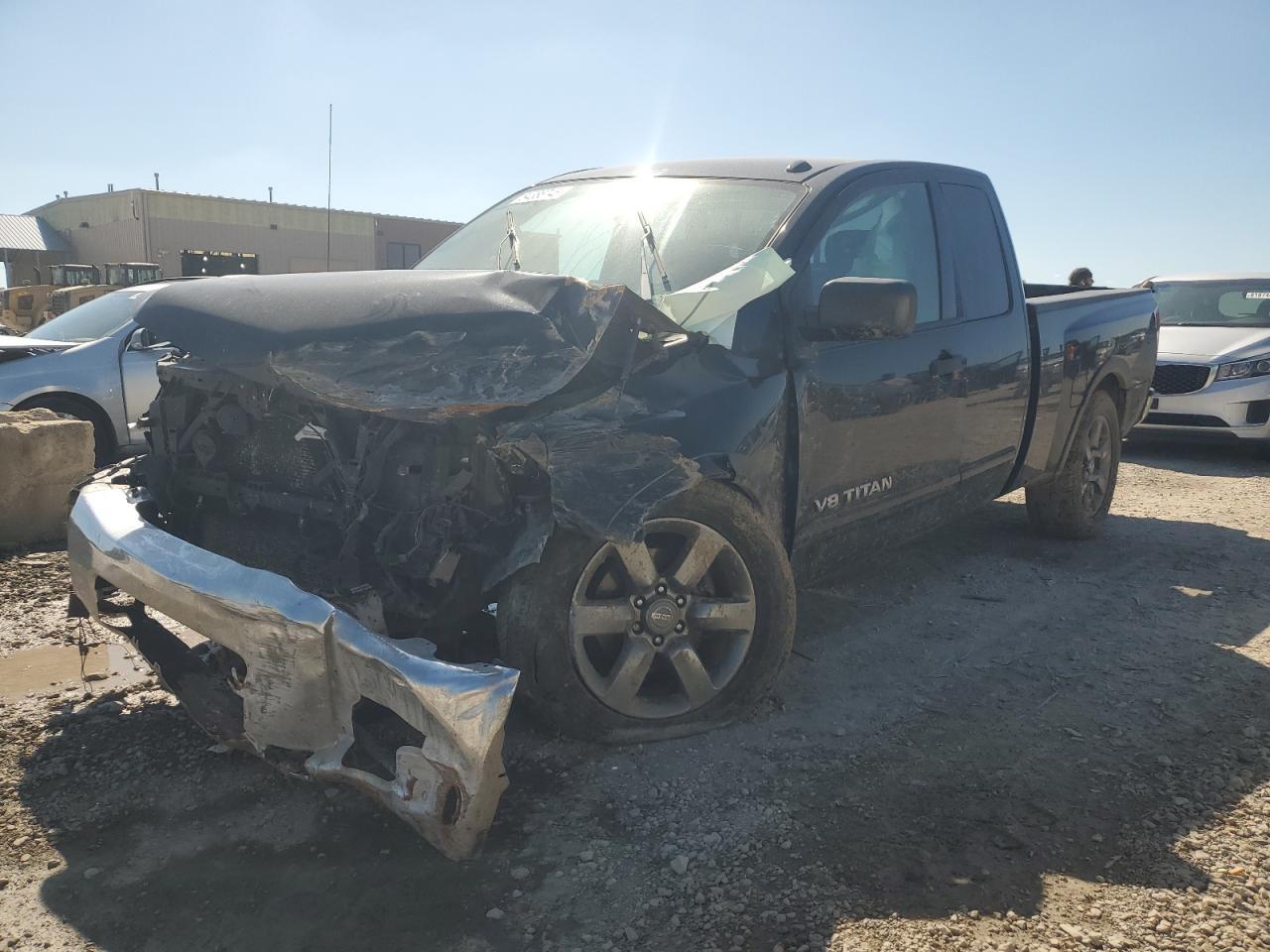 2015 NISSAN Titan
