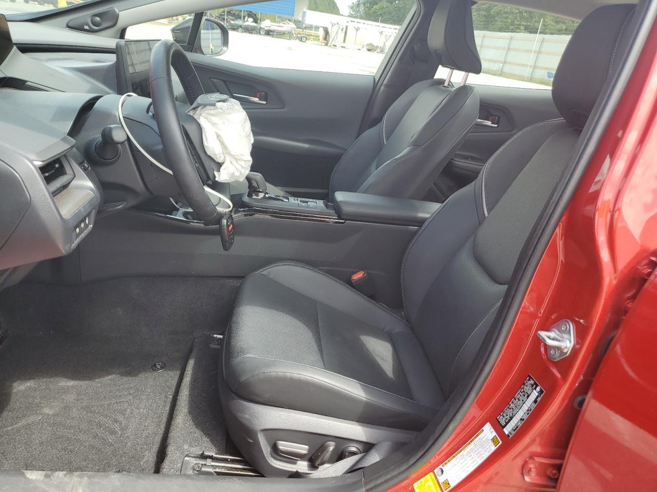 2024 TOYOTA PRIUS