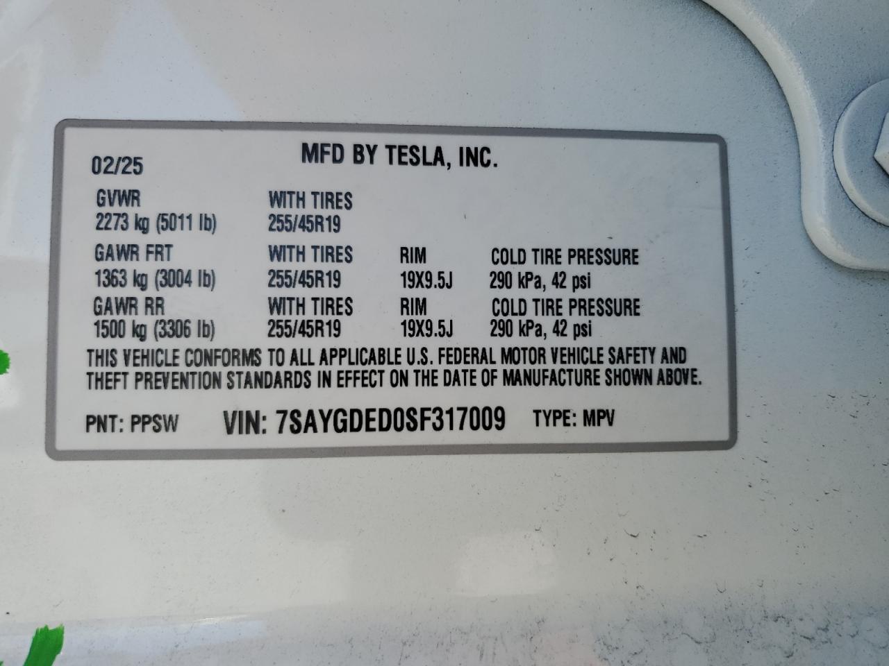2025 TESLA MODEL Y
