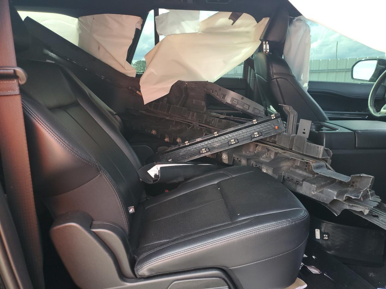 2021 FORD Expedition
