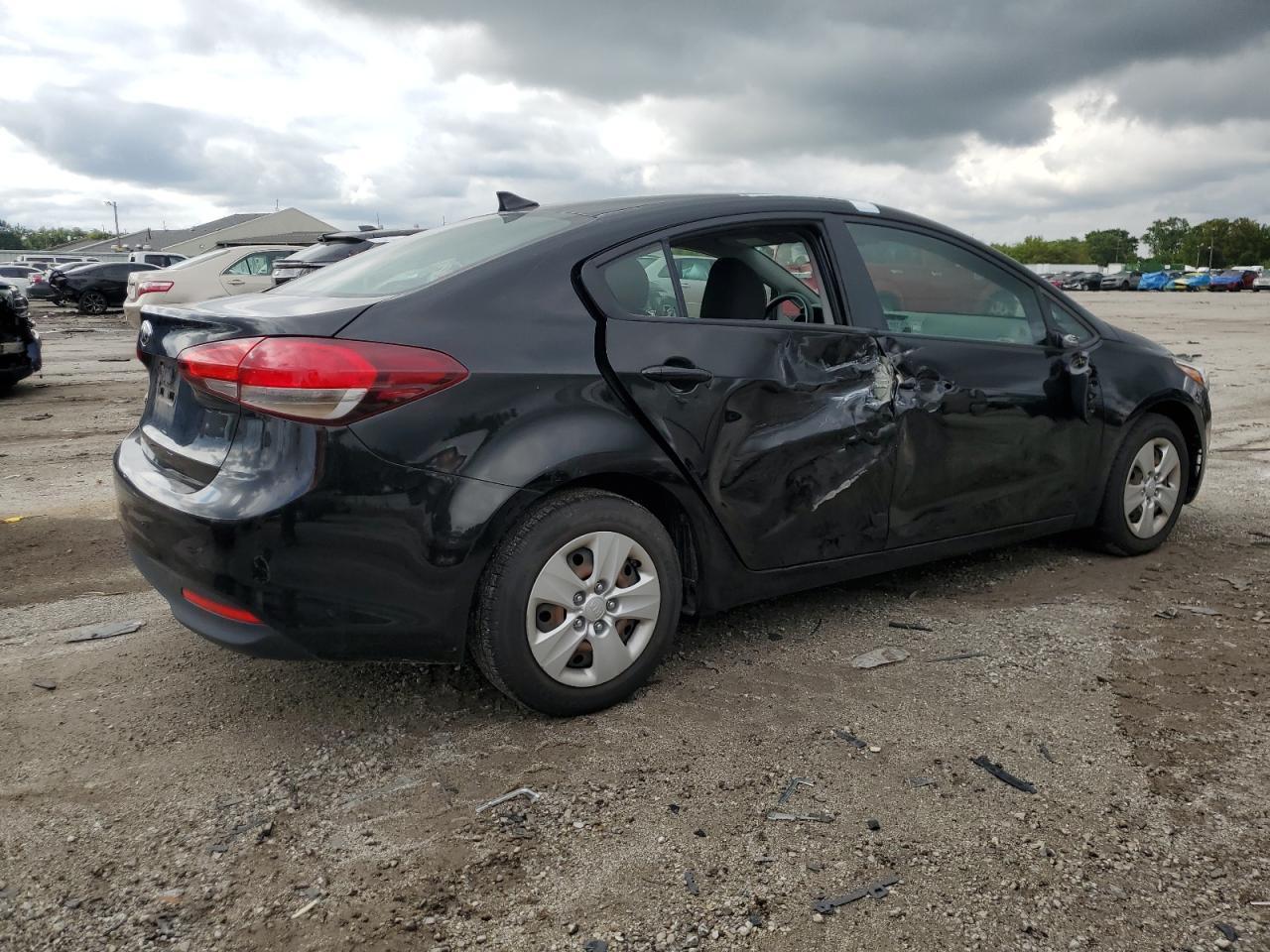2017 KIA FORTE