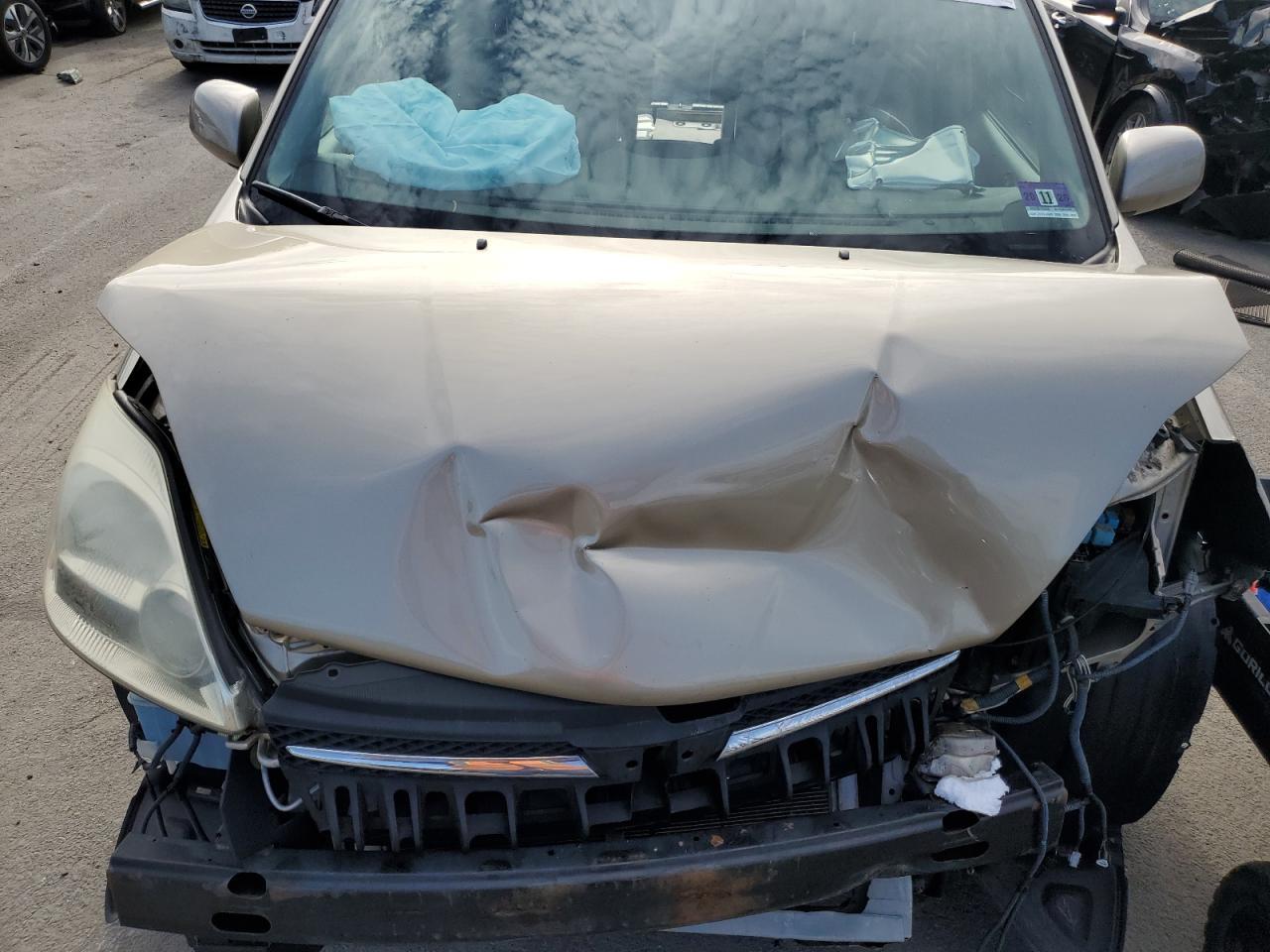 2005 TOYOTA SIENNA