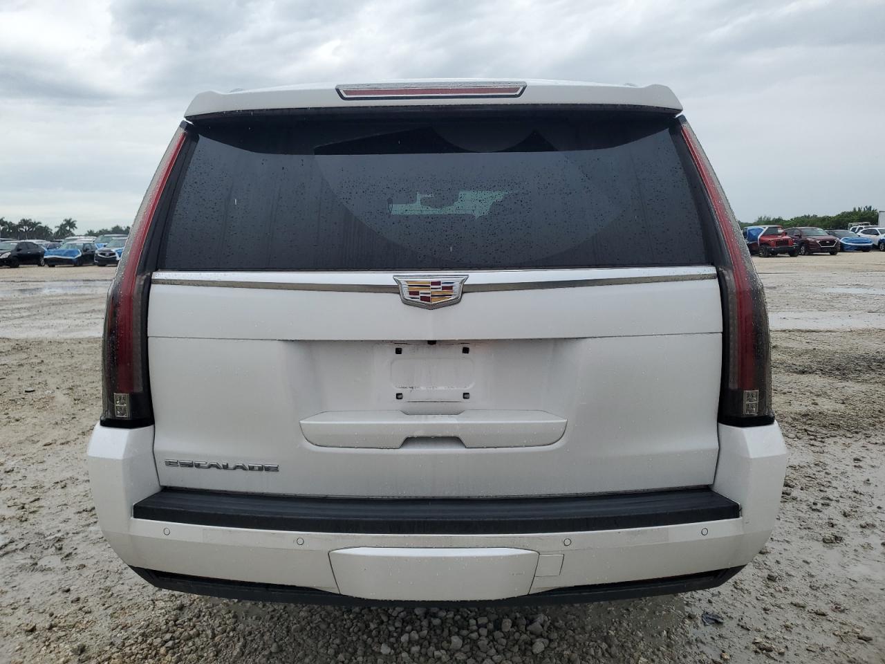 2016 CADILLAC ESCALADE
