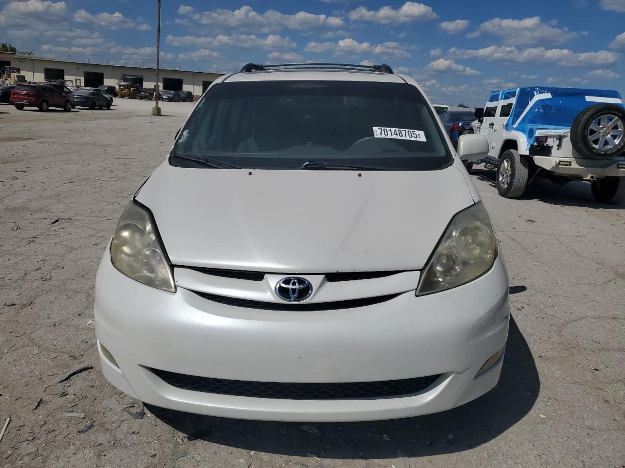 2007 TOYOTA SIENNA