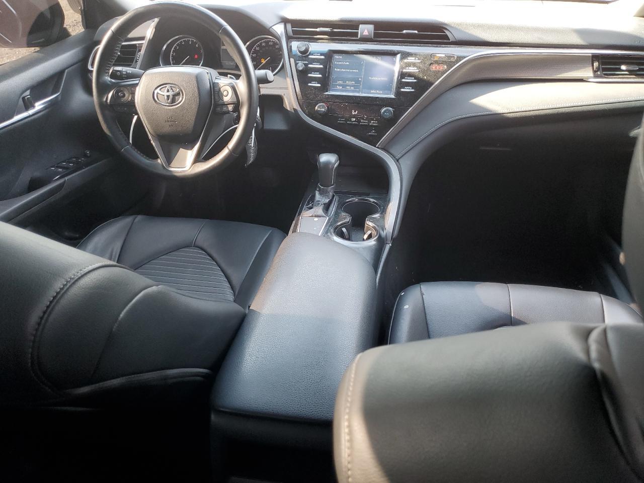 2018 TOYOTA CAMRY