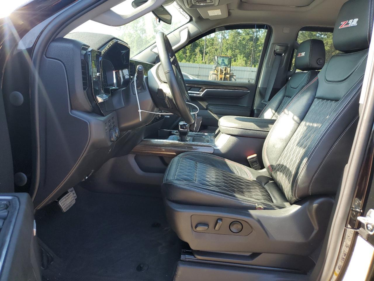 2023 CHEVROLET Silverado