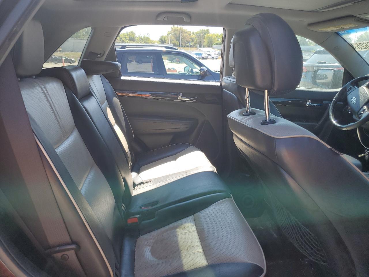 2012 KIA SORENTO