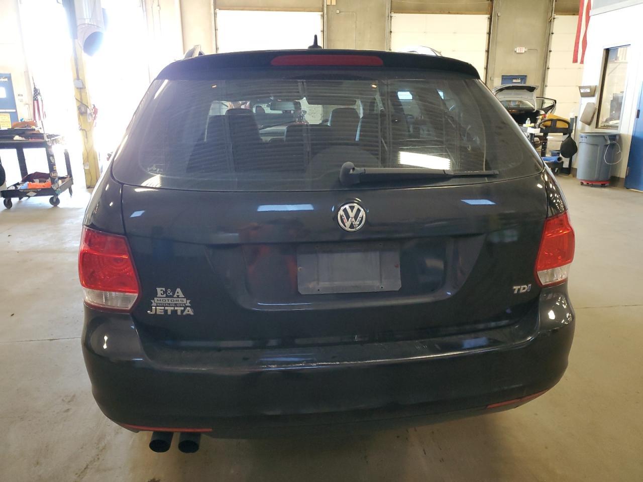 2011 VOLKSWAGEN JETTA