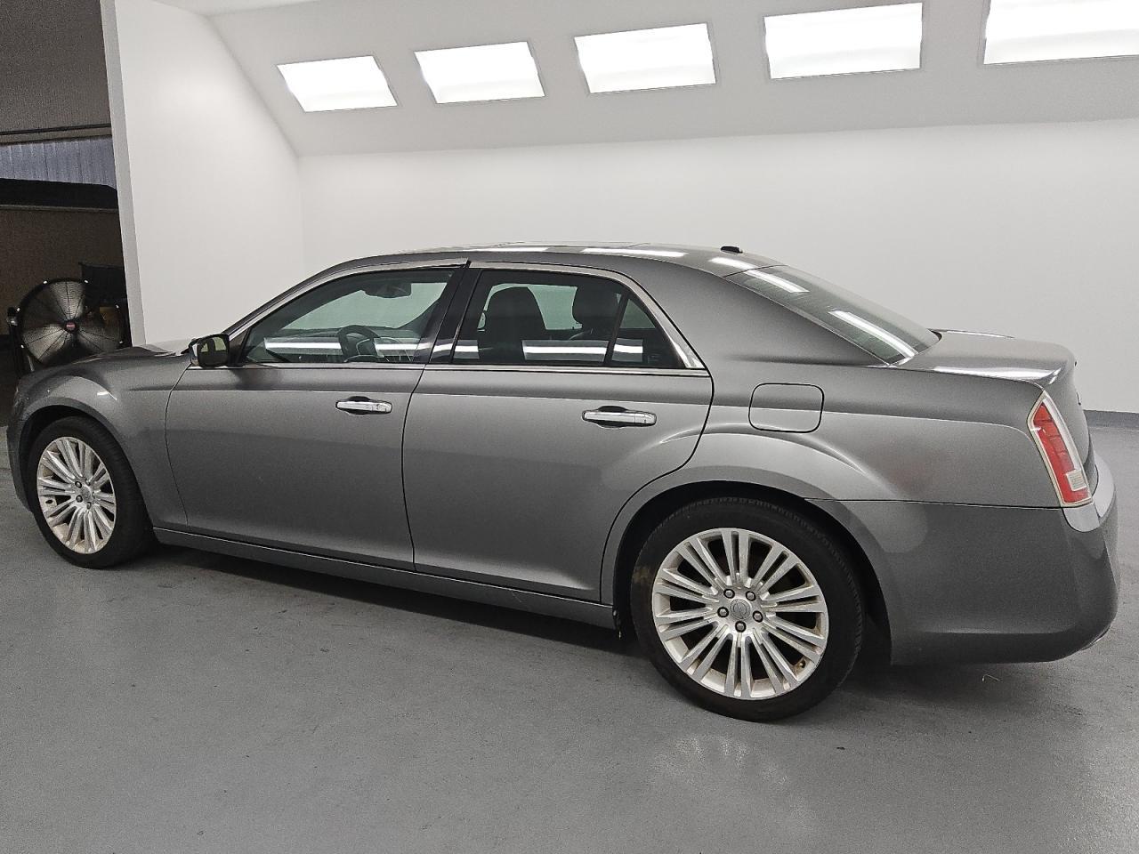 2011 CHRYSLER 300