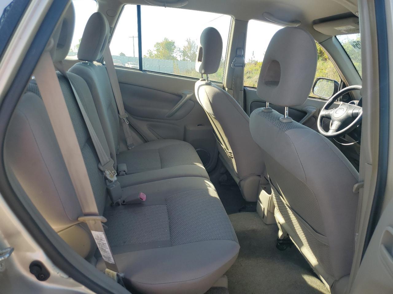 2004 TOYOTA RAV4
