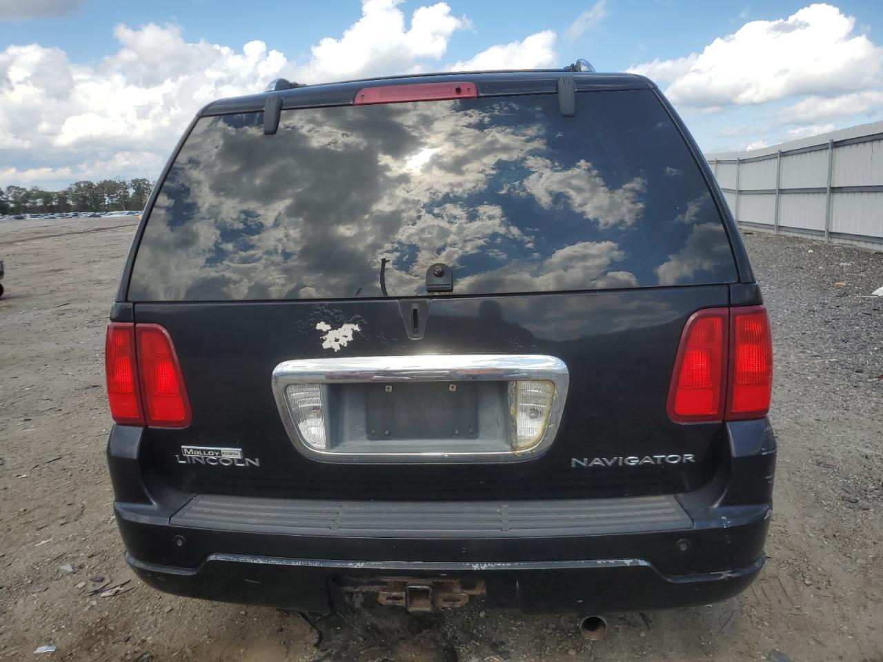 2004 LINCOLN Navigator