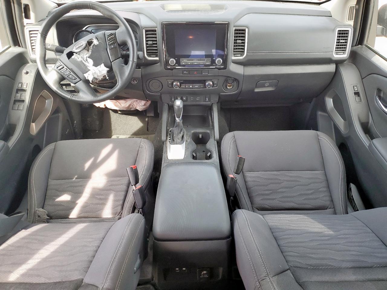 2024 NISSAN Frontier