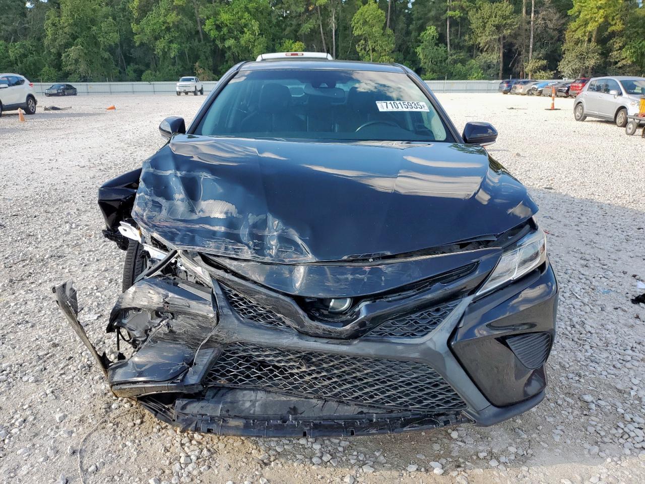 2018 TOYOTA CAMRY