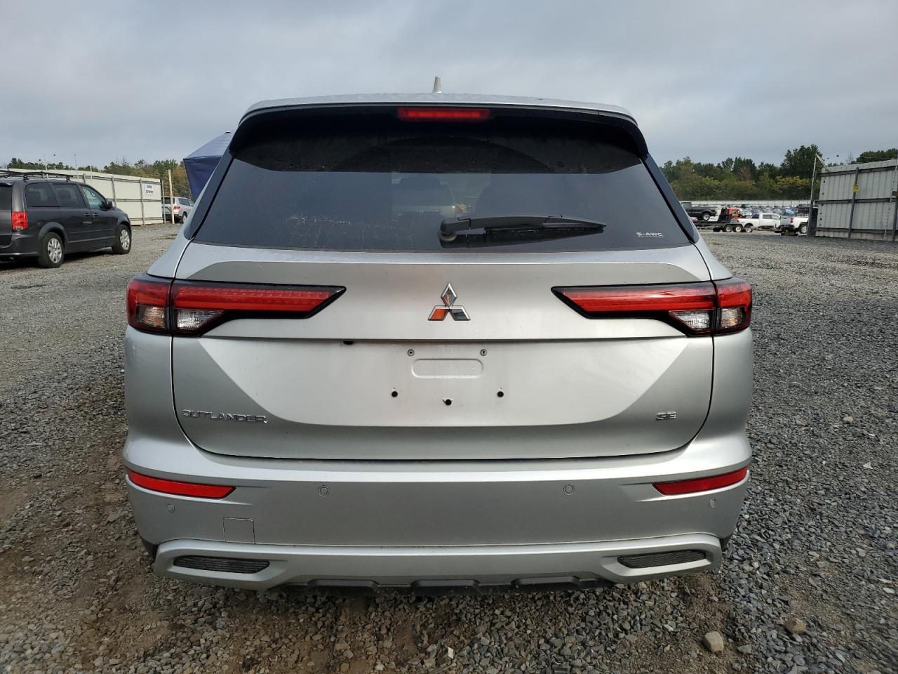 2024 MITSUBISHI outlander