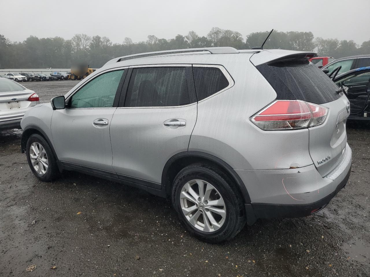 2015 NISSAN ROGUE