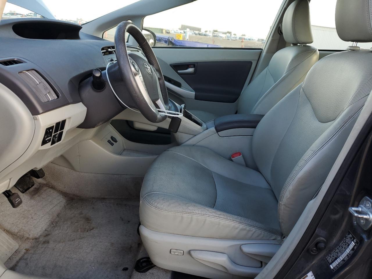 2011 TOYOTA PRIUS