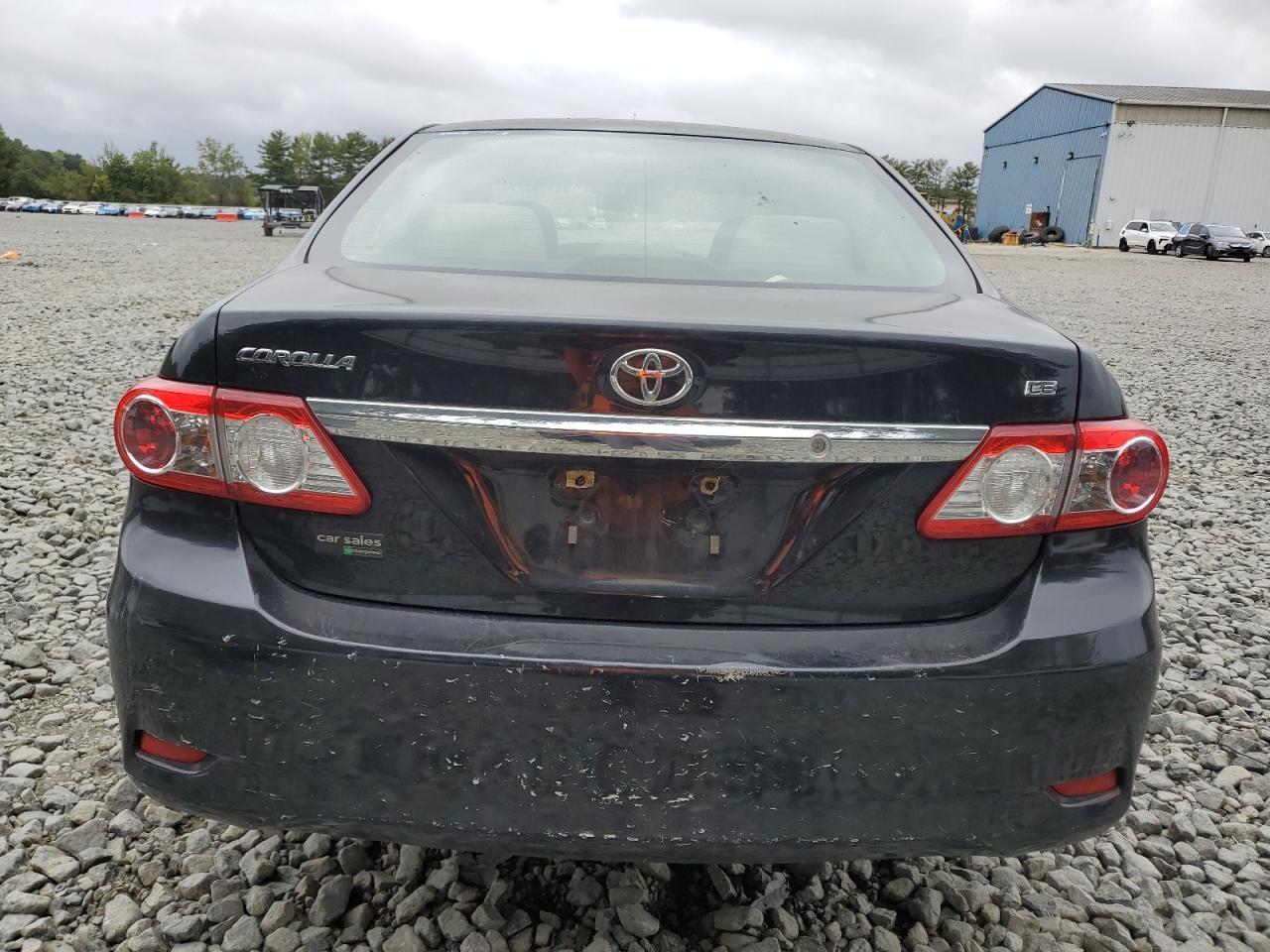 2011 TOYOTA COROLLA