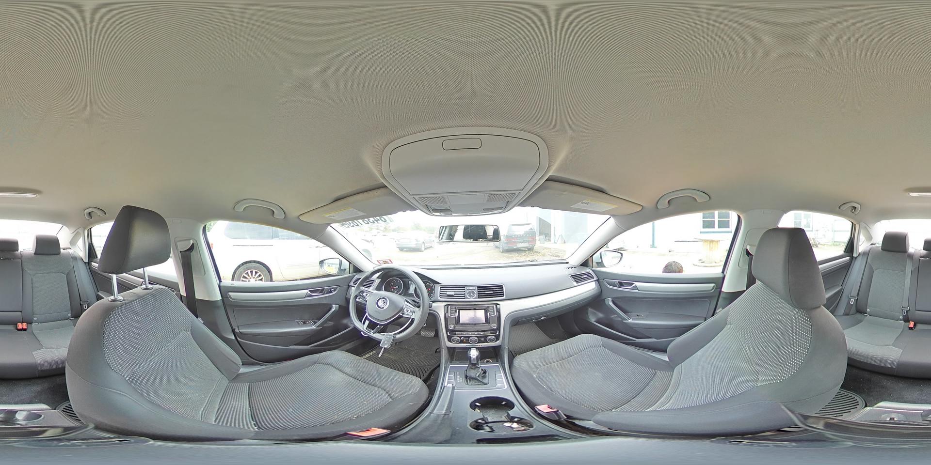 2017 VOLKSWAGEN Passat