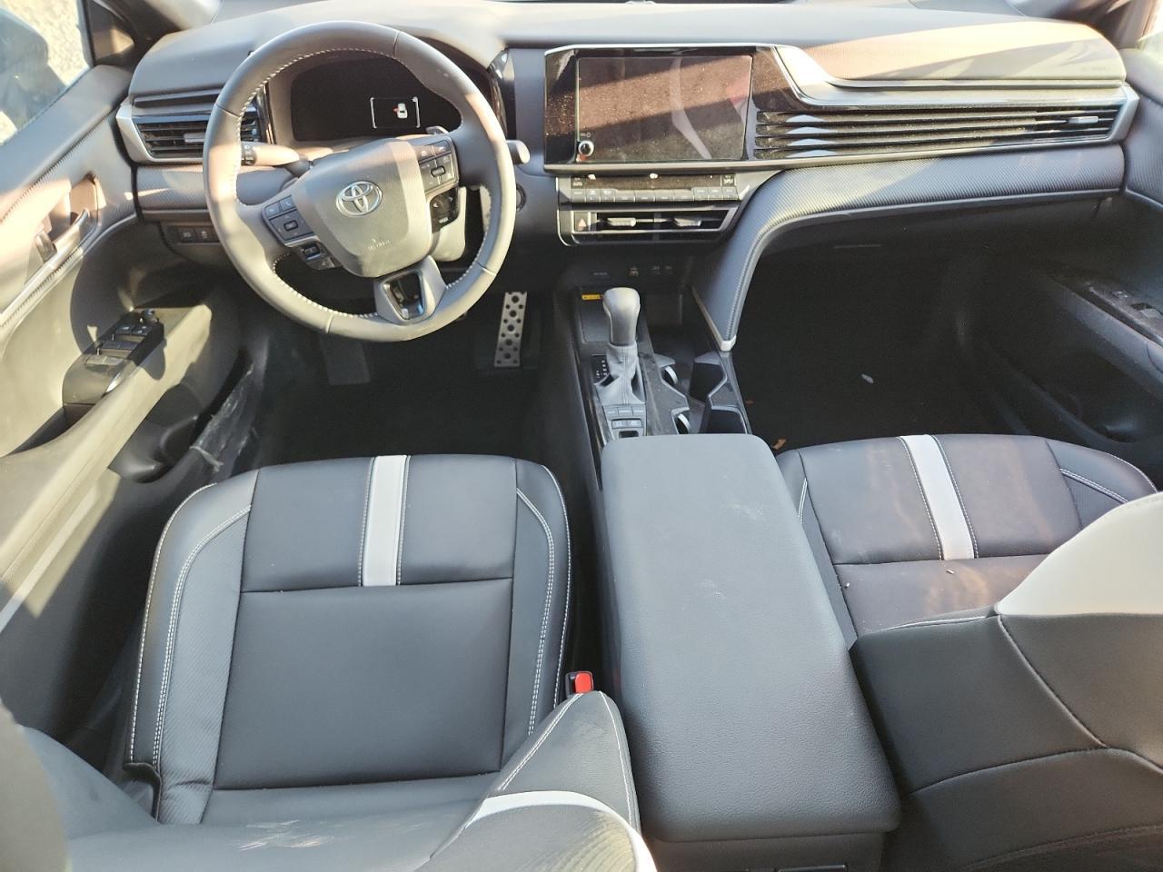 2025 TOYOTA CAMRY